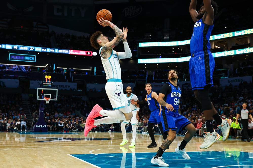 年轻游泳健 年轻游泳健