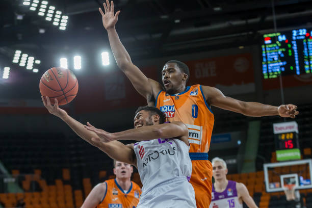 人的防守网 人的防守网